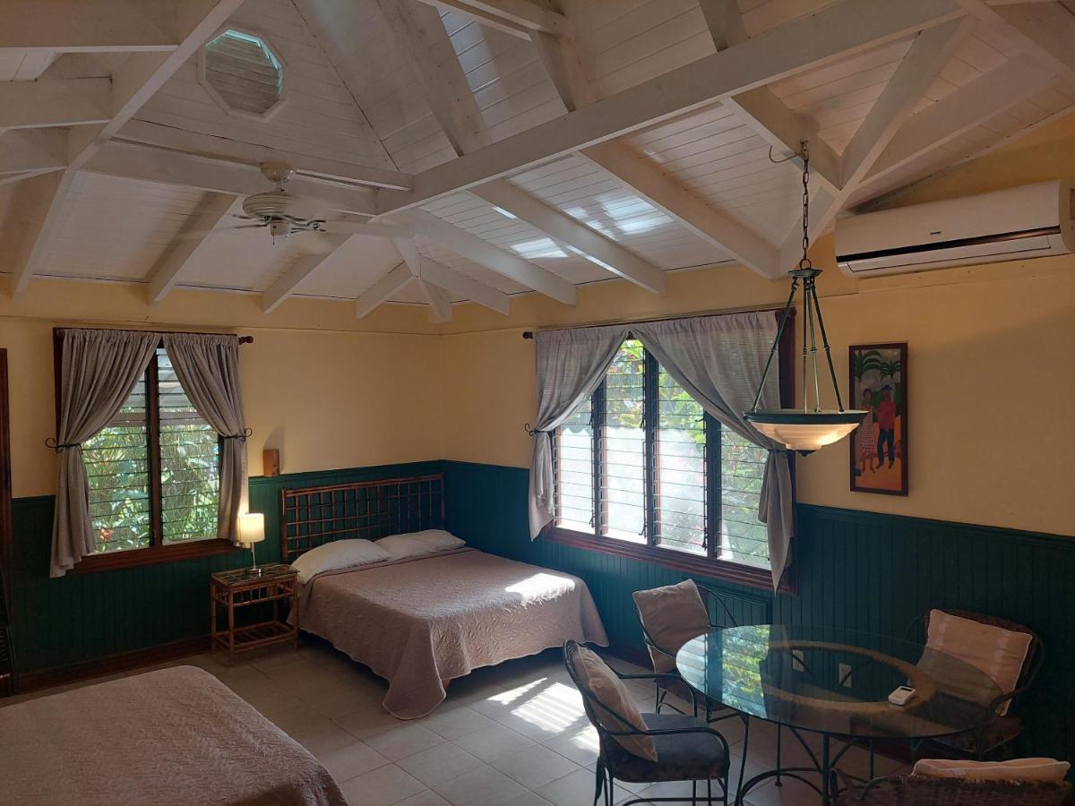 Playa Negra Guesthouse 까위따 외부 사진