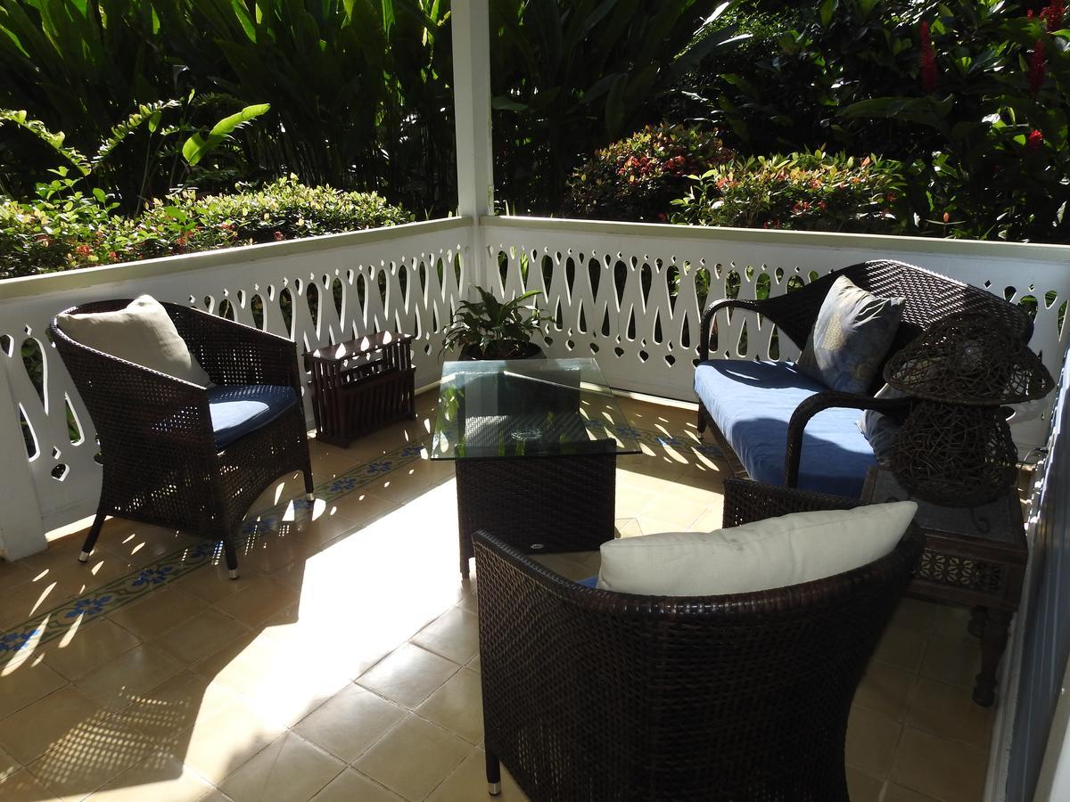 Playa Negra Guesthouse 까위따 외부 사진